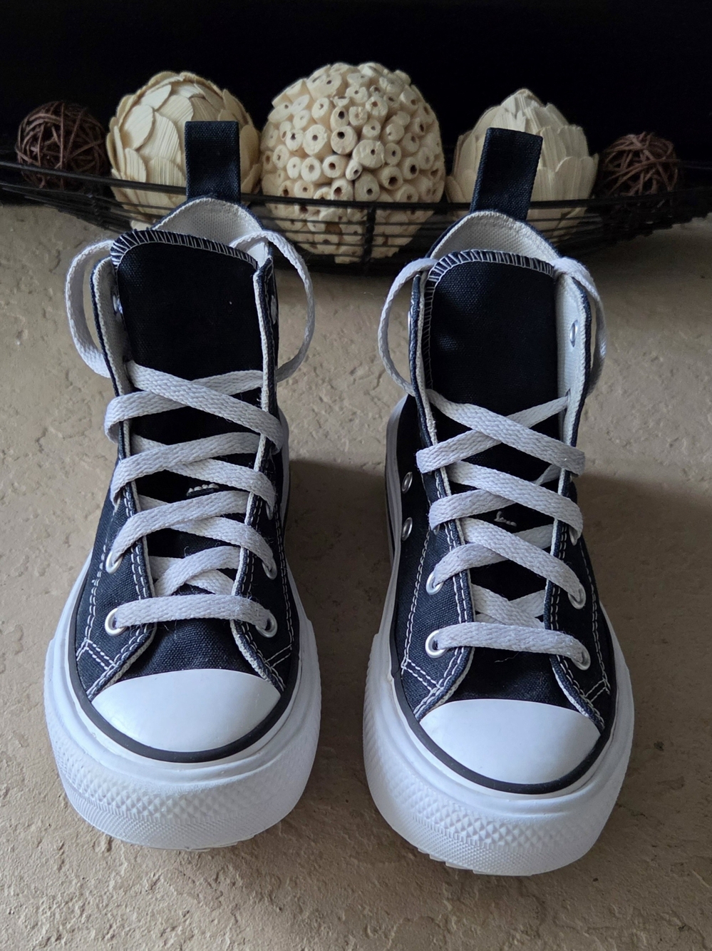 Size 1 Converse Chuck Taylor Move Platform High Black White Youth Sneakers
